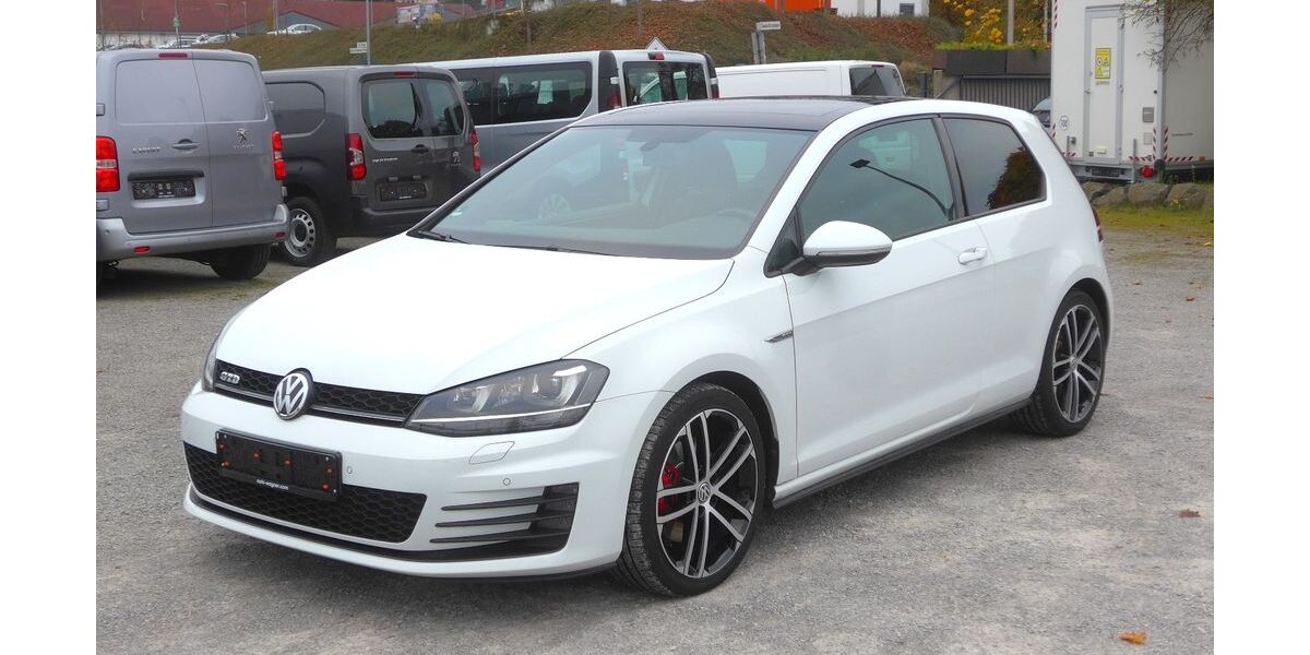 VW Golf 142.000 km 13.500 &euro; Solms-Oberbiel 35606