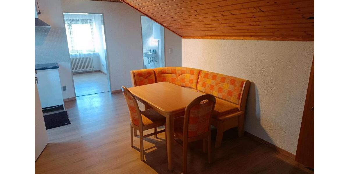 Dachgeschoßwohnung Kaiserslautern Bahnheim - 3 Zimmer, 90 m&sup2;, 800&euro; | Angebot:25393212