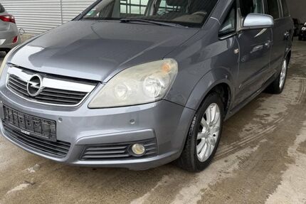 Opel Zafira 300.000 km 800 &euro; Paderborn 33100