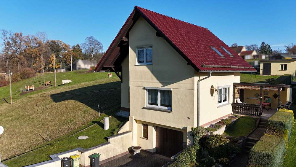 Haus zum Kaufen in Großröhrsdorf 189.000 € 90.57 m² 5 zimmer
