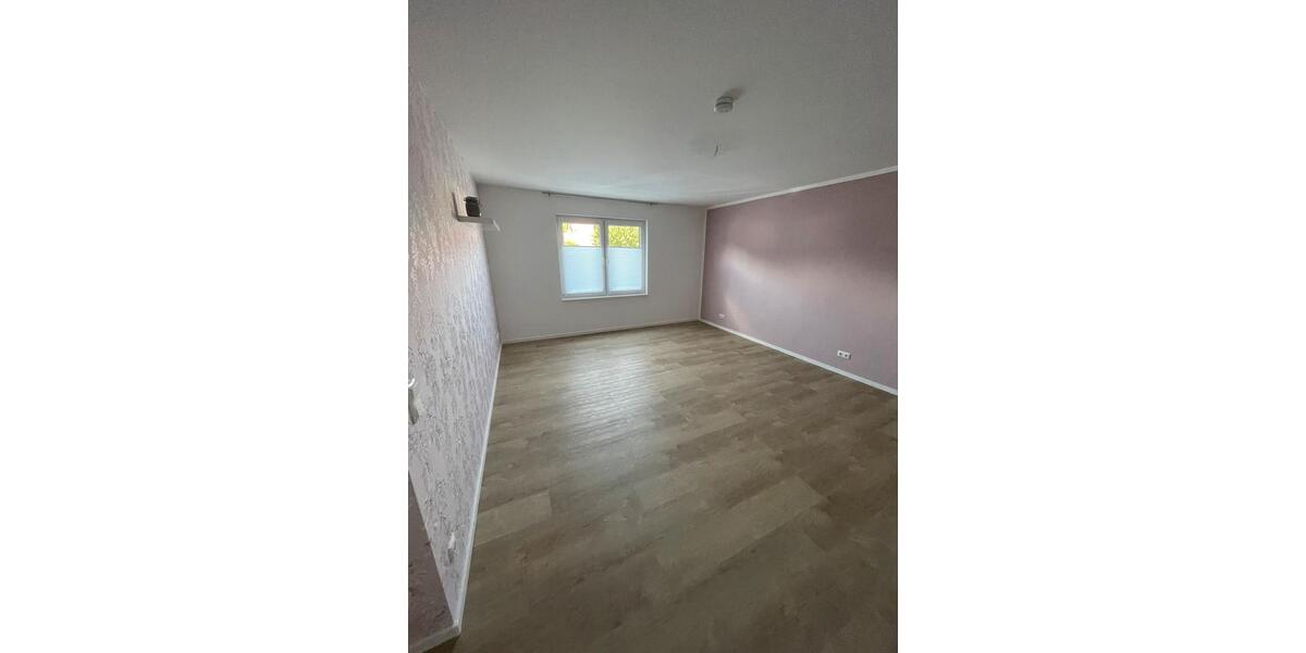 Erdgeschoßwohnung Sassenburg - 3 Zimmer, 116 m&sup2;, 1.200&euro; | Angebot:26343099