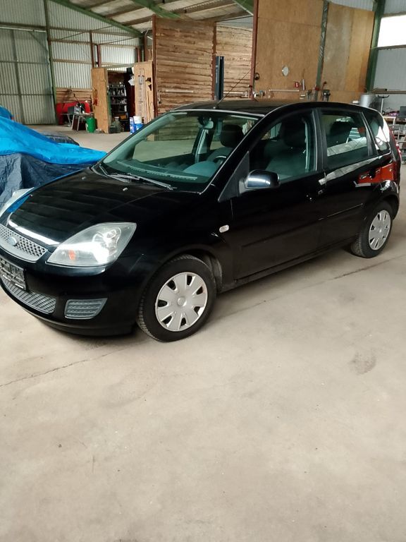 Ford Fiesta 148.000 km 2.850 € Owschlag 24811