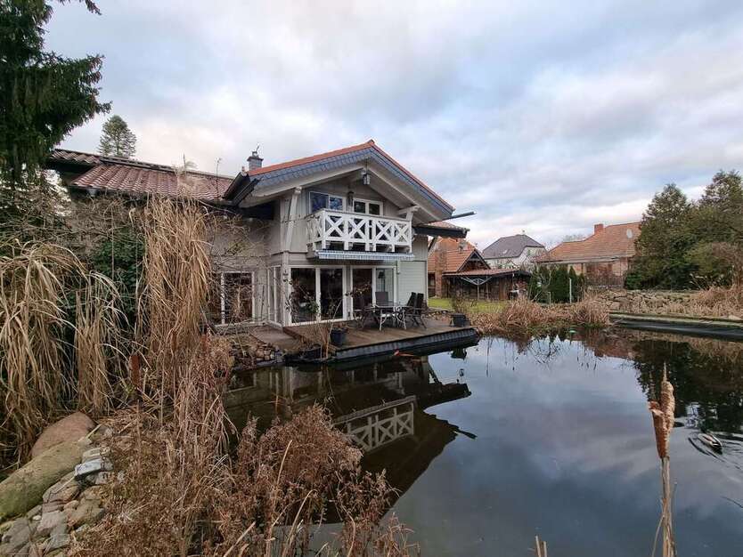 Haus zum Kaufen in Falkensee 1.190.000 € 280 m²