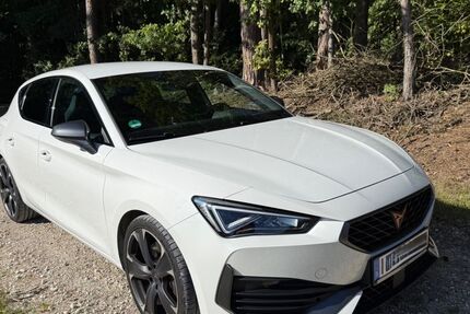Cupra Leon 90.100 km 19.999 € Stulln 92551