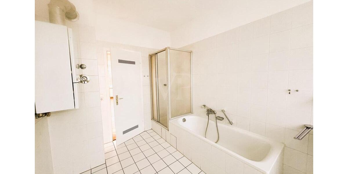 Etagenwohnung Baden-Baden Lichtental - 4 Zimmer, 118 m&sup2;, 1.239&euro; | Angebot:25589024