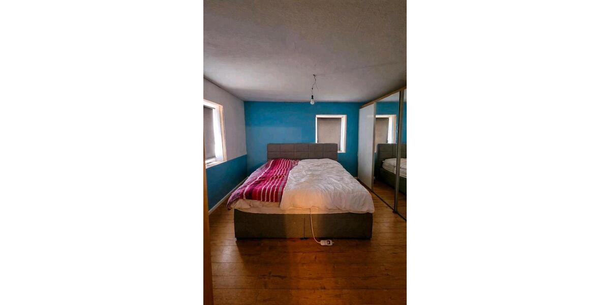 Einfamilienhaus Bad Königshofen im Grabfeld - 8 Zimmer, 196 m&sup2;, 128.999&euro; | Angebot:26545604