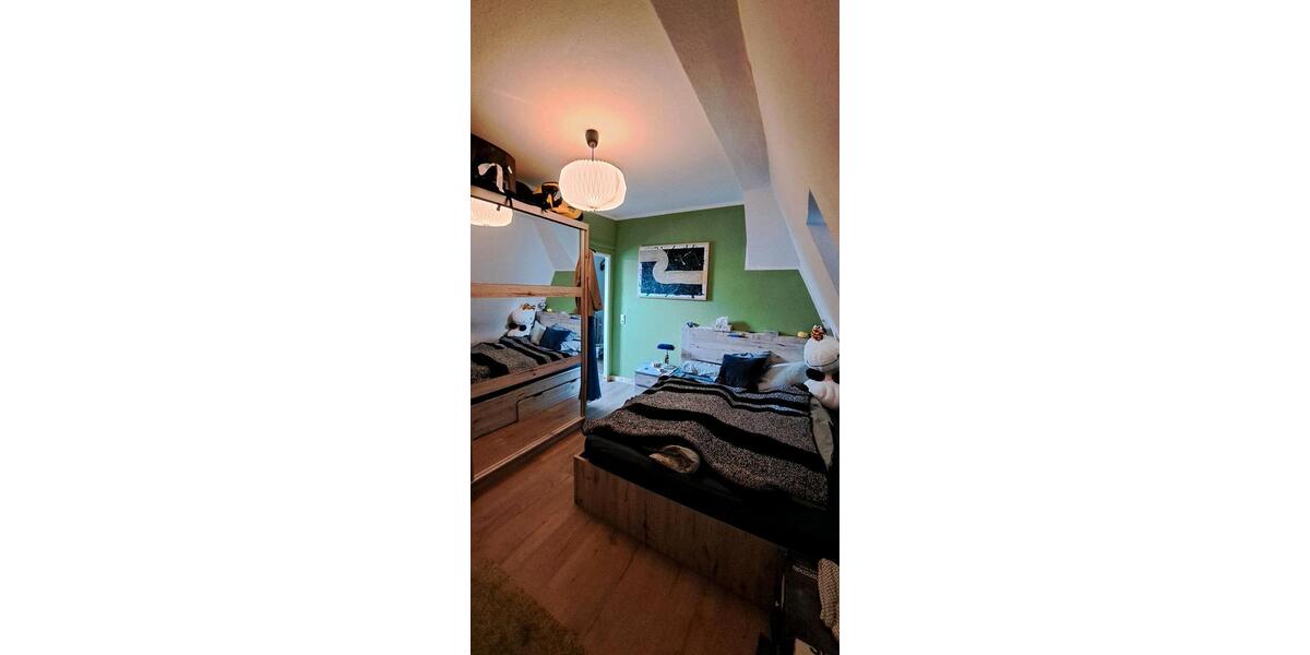 Dachgeschoßwohnung Zella-Mehlis Mehlis - 3 Zimmer, 89 m&sup2;, 690&euro; | Angebot:26260704