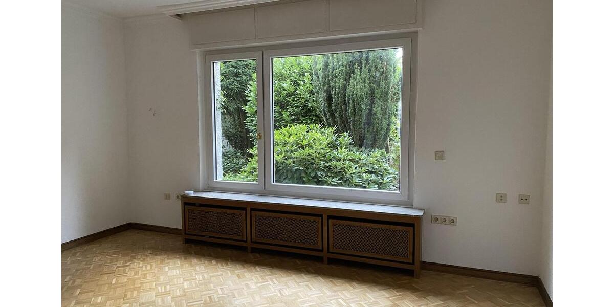 Erdgeschoßwohnung Remscheid - 3 Zimmer, 175 m&sup2;, 1.180&euro; | Angebot:24373427
