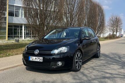 VW Golf 223.000 km 4.600 &euro; ROTTENBURG 72108