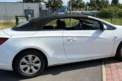 Opel Cascada 79.980 km 8.600 &euro; berlin 13187