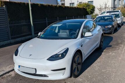 Tesla Model 3 48.737 km 23.000 &euro; München 81477