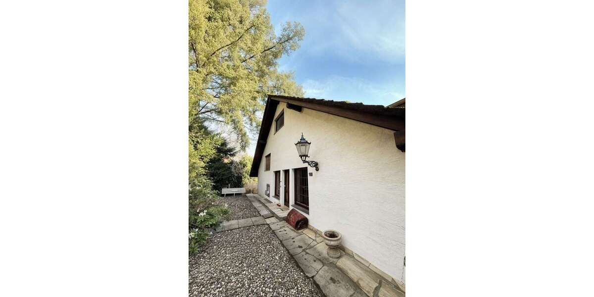 Einfamilienhaus Bad Schwalbach - 8 Zimmer, 250 m&sup2;, 495.000&euro; | Angebot:25648149