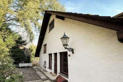 Haus Bad Schwalbach - 8 Zimmer, 250 m&sup2;, 495.000&euro; | Angebot:25648149