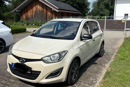 Hyundai i20 97.500 km 5.500 € Eggenfelden 84307