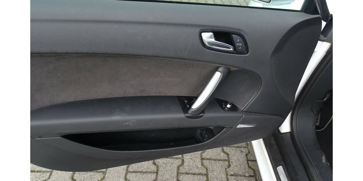 Audi TT 2.0 TFSI S Roadster quattro Klima, Navigation, 97.452 km 17.990 &euro; Rodgau 63110