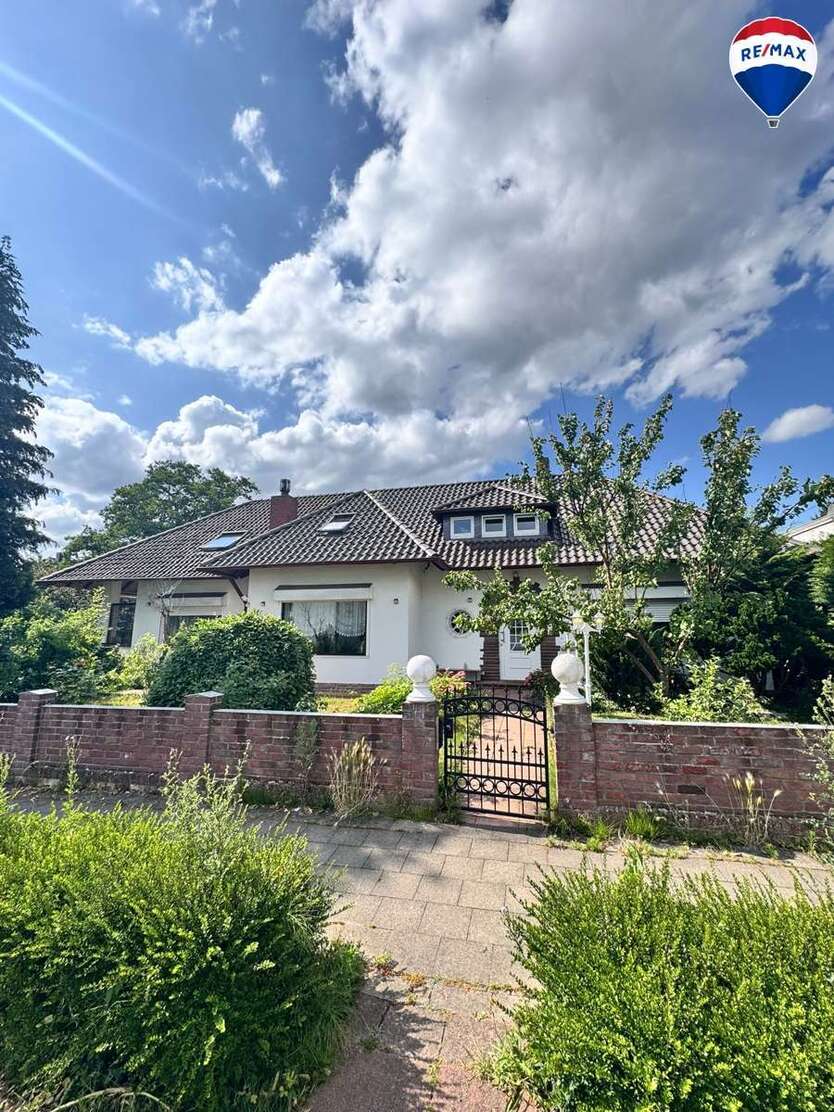 Haus zum Kaufen in Bad Oeynhausen 699.990 € 350 m² 10 zimmer