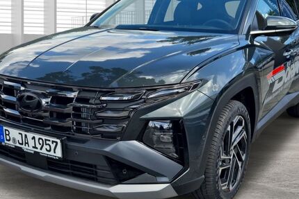 Hyundai TUCSON 3.850 km 38.980 € Berlin 12351