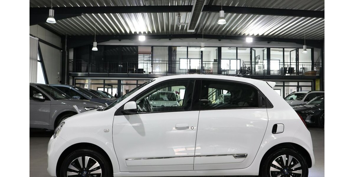 Renault Twingo INTENS ELECTRIC SPURHALTE, LEDER, KAMERA 14.000 km 13.300 &euro; Hamm 59077