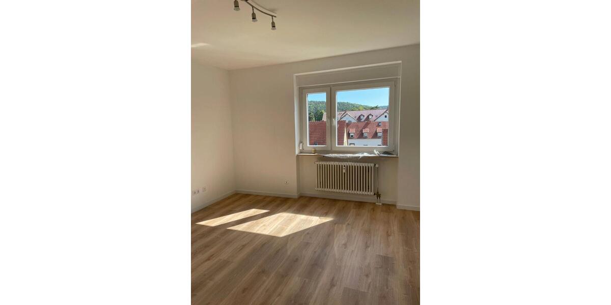 Etagenwohnung Homburg - 5 Zimmer, 135 m&sup2;, 295.000&euro; | Angebot:25418392