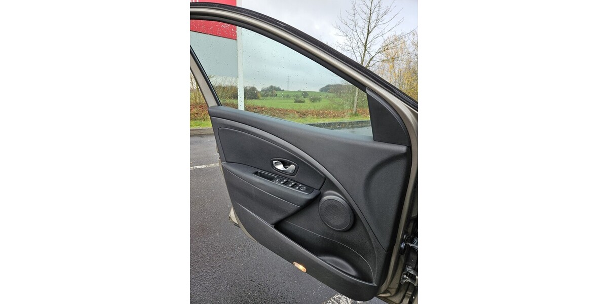 Renault Megane 189.000 km 3.700 &euro; Rennerod 56477