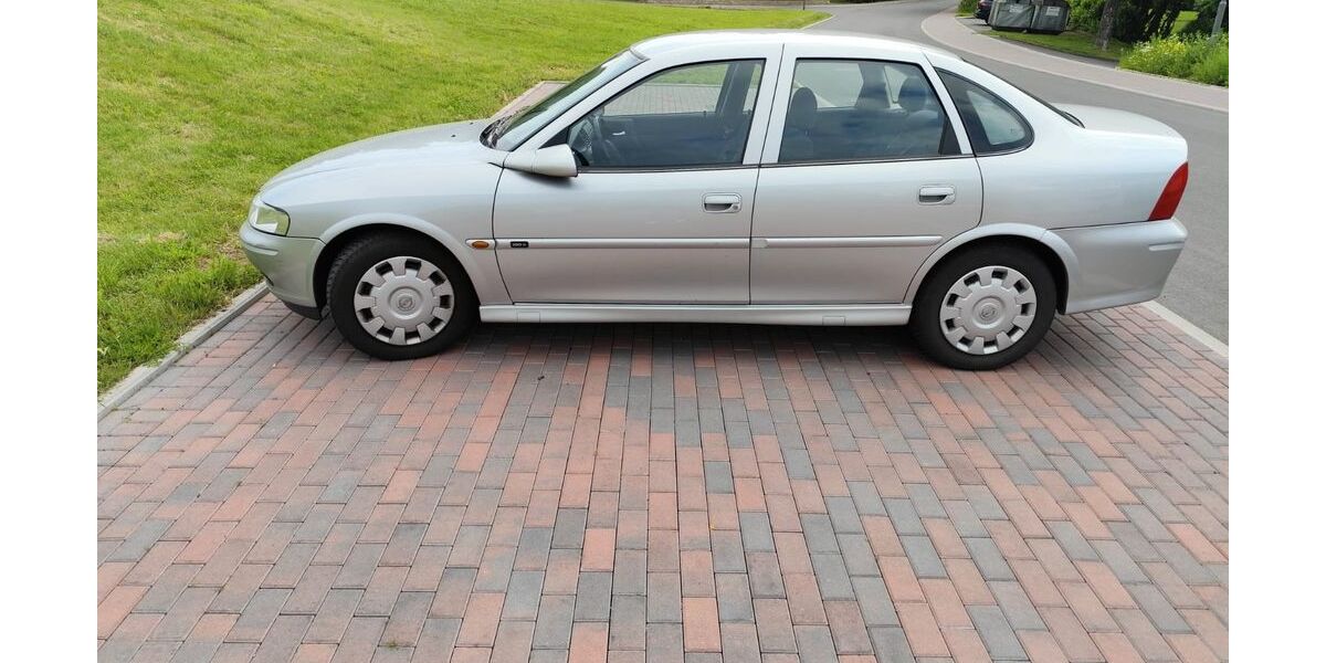 Opel Vectra 100.510 km 2.200 &euro; Burghaun 36151