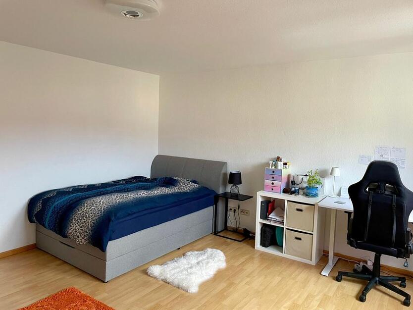 Helle und möblierte 1-Zimmer-Wohnung nahe U-Bahn Jakobinenstraße zimmer