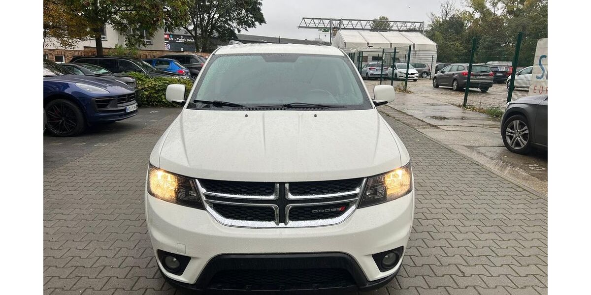 Dodge Journey 91.200 km 17.999 &euro; Berlin 12277