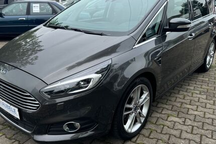 Ford S-Max 102.900 km 21.590 € Pfaffenhofen 89284