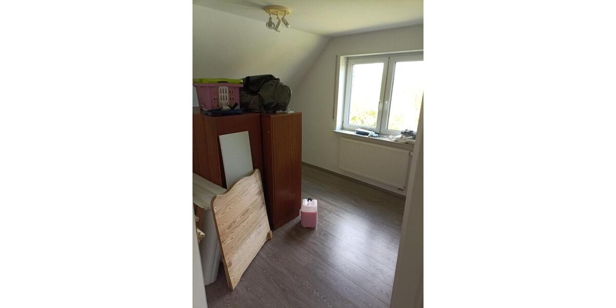 Einfamilienhaus Friedeburg - 6 Zimmer, 130 m&sup2;, 1.000&euro; | Angebot:26635924