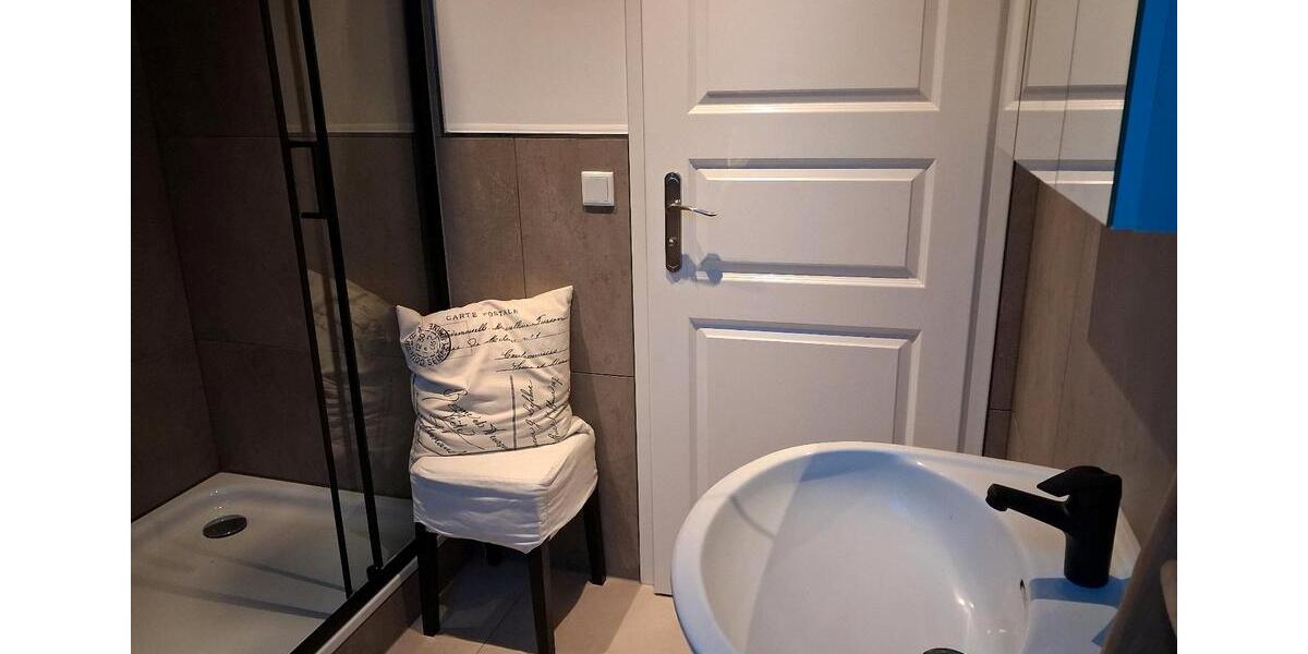 Dachgeschoßwohnung Gingst - 2 Zimmer, 45 m&sup2;, 720&euro; | Angebot:25341423