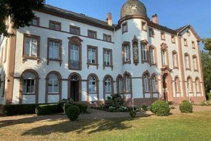Ayl a.d. Saar- modernes Wohnen in exklusivem Ambiente - 1 Zimmer Apartment in Schloß Ayl
