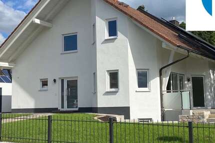 Haus zum Mieten in Forchheim 1.950 € 140 m² 5 zimmer