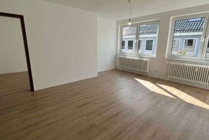 Wohnung Schleswig Altstadt - 3 Zimmer, 75 m&sup2;, 615&euro; | Angebot:26248528