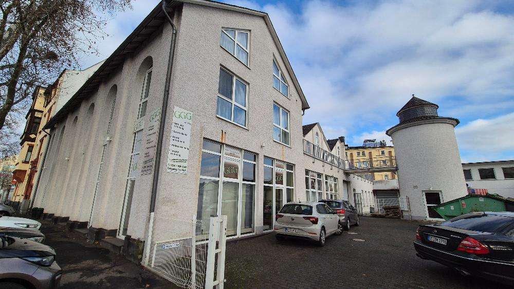 Halle in Koblenz 2.750 € 294 m² zimmer