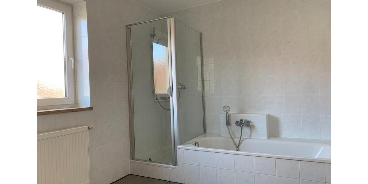 Reihenhaus Haag an der Amper Inkofen - 6 Zimmer, 135 m&sup2;, 1.790&euro; | Angebot:25293837