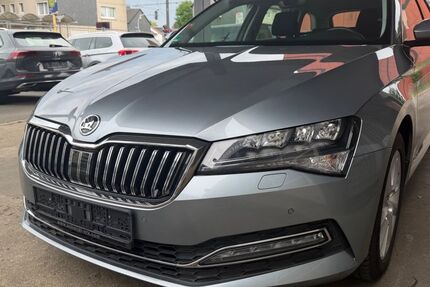 Skoda Superb 174.000 km 16.990 &euro; Mülheim/Ruhr 45475