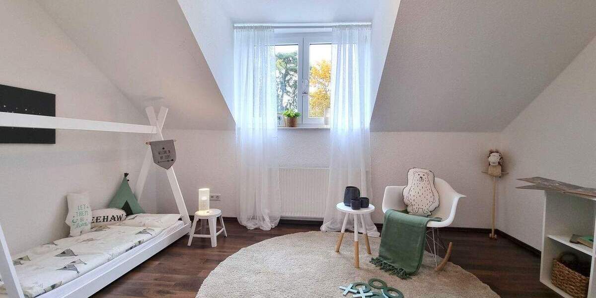 Reihenmittelhaus Leinfelden-Echterdingen Leinfelden - 5 Zimmer, 113 m&sup2;, 2.300&euro; | Angebot:25248531