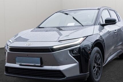 Toyota bZ4X 2.500 km 53.990 &euro; Hamburg 22529