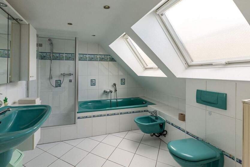 Gemütlich, hell und großzügig! Tolle Eigentumswohnung in Hoisten! 5 zimmer