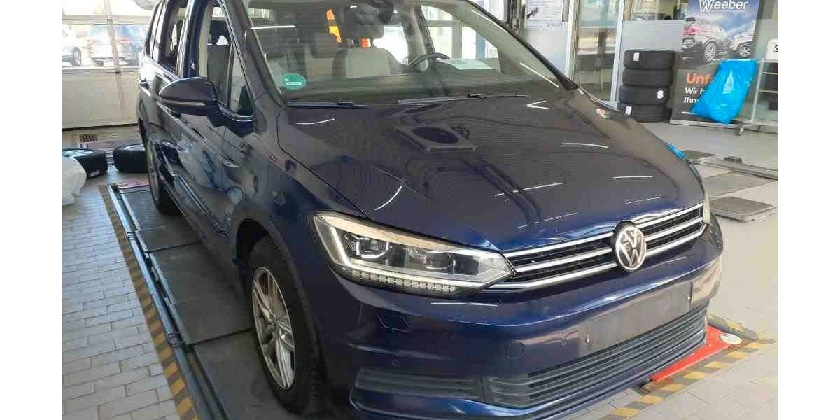 VW Touran 169.000 km 20.550 &euro; Ditzingen 71254