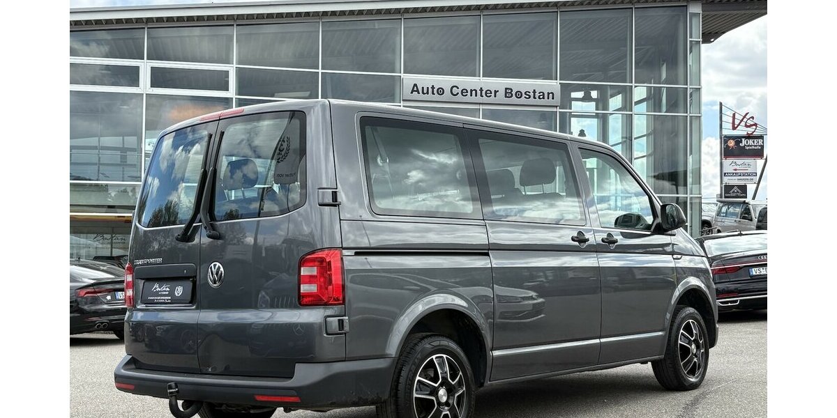 VW T6 Transporter Kasten 9-SITZER/AHK/NAVI/KAMERA 114.224 km 24.900 &euro; Villingen-Schwenningen 78054