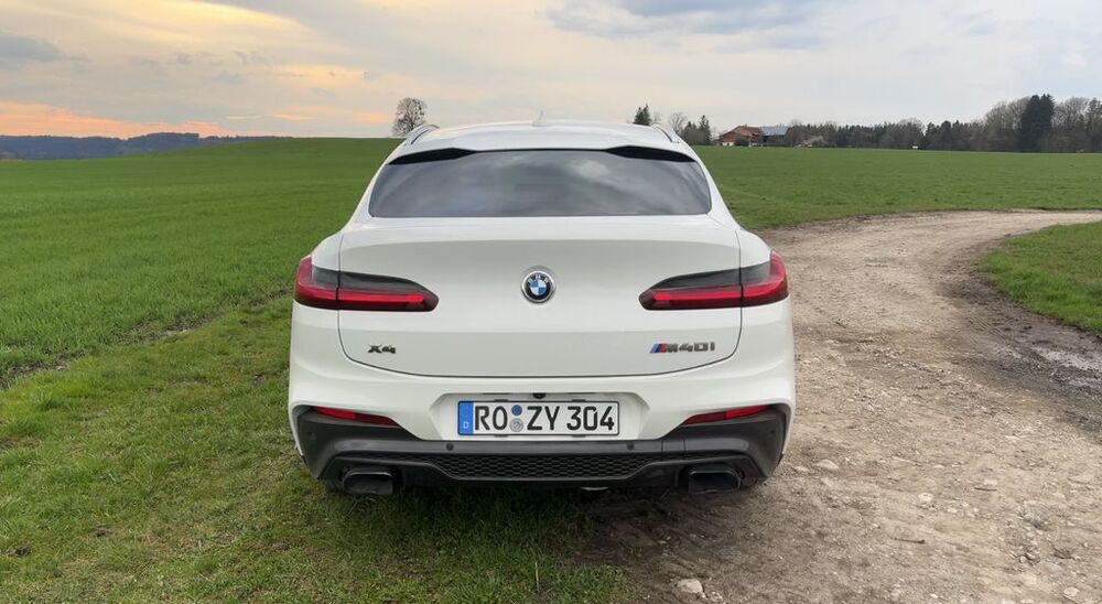 X4 M40
