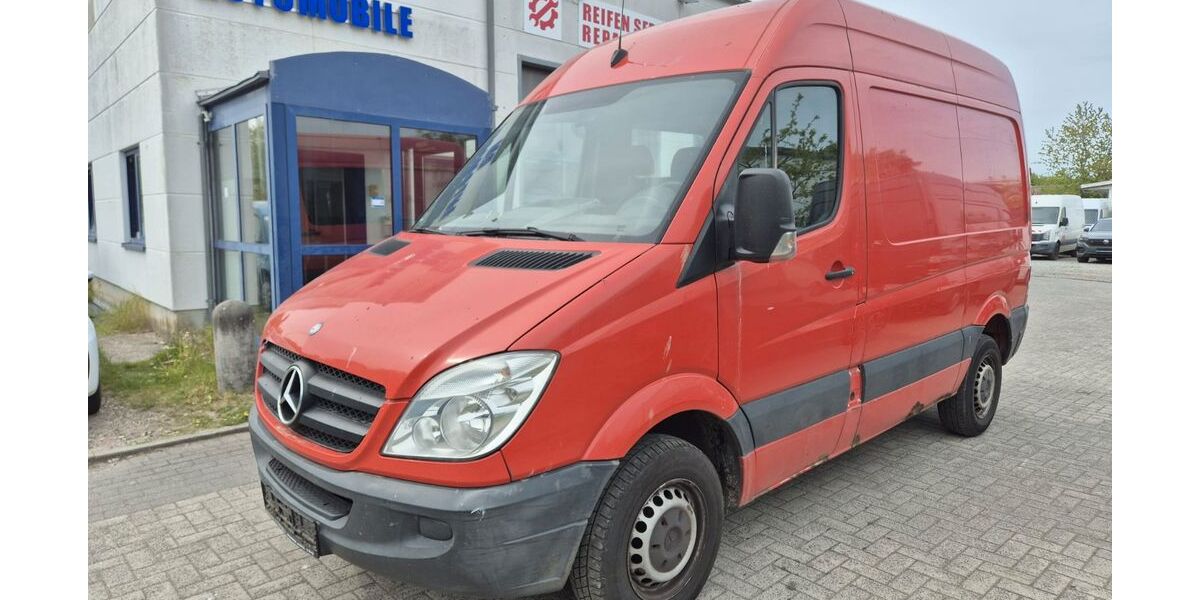 Mercedes-Benz Sprinter 196.000 km 3.750 &euro; Kiel 24145