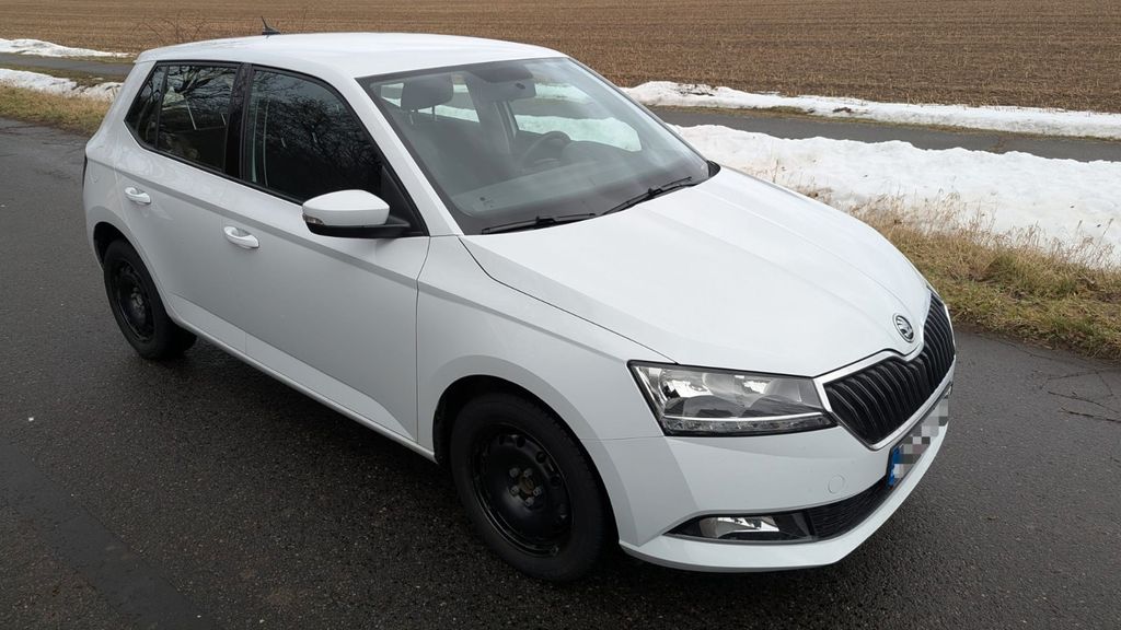 Skoda Fabia 52.400 km 11.200 &euro; Edemissen 31234