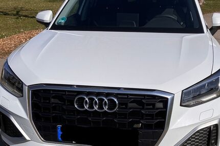 Audi Q2 12.000 km 23.999 &euro; Oberstimm 85077
