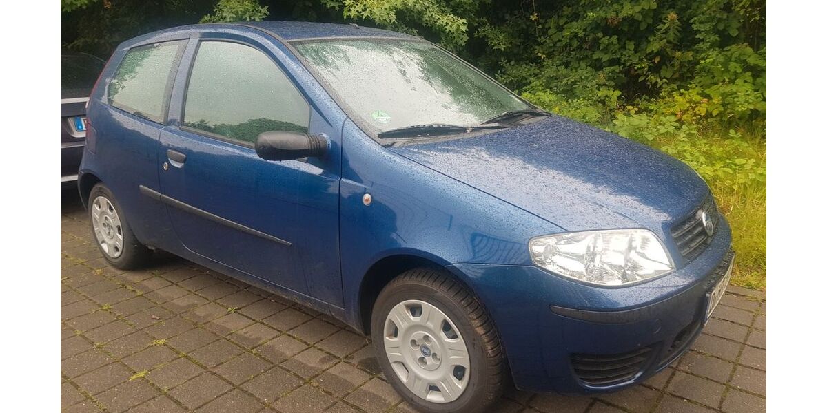 Fiat Punto 30.000 km 3.999 &euro; Düsseldorf 40231