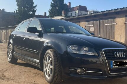Audi A3 165.000 km 8.999 &euro; Lübeck 23558