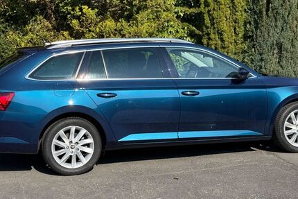 Skoda Superb 52.597 km 27.700 &euro; Kassel-Lohfelden 34253