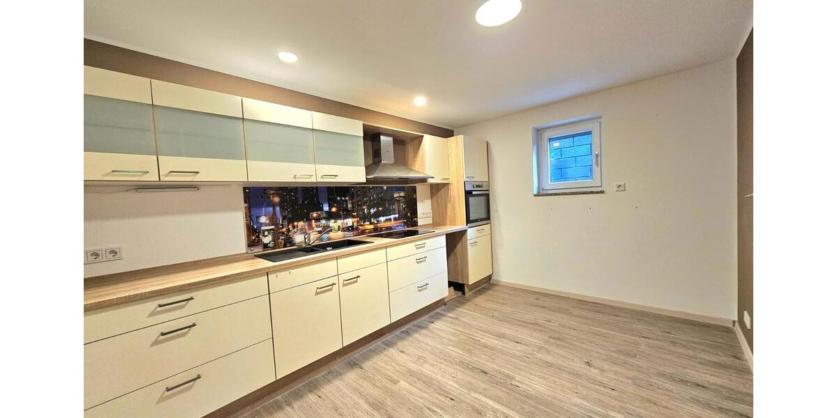 Mehrfamilienhaus, Wohnhaus Bad Soden-Salmünster Salmünster - 7.5 Zimmer, 310 m&sup2;, 2.750&euro; | Angebot:25656917