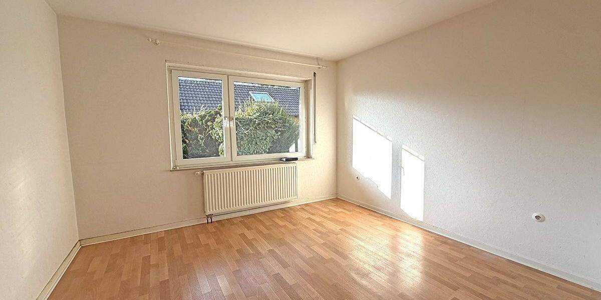 Mehrfamilienhaus, Wohnhaus Enger Dreyen - 6 Zimmer, 131 m&sup2;, 190.000&euro; | Angebot:26674319